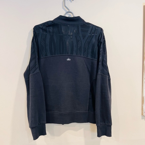 🔥Alo Yoga black zip up jacket🔥 - Picture 1 of 4